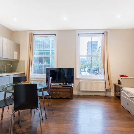 Stunning Soho Apartment ロンドン エクステリア 写真